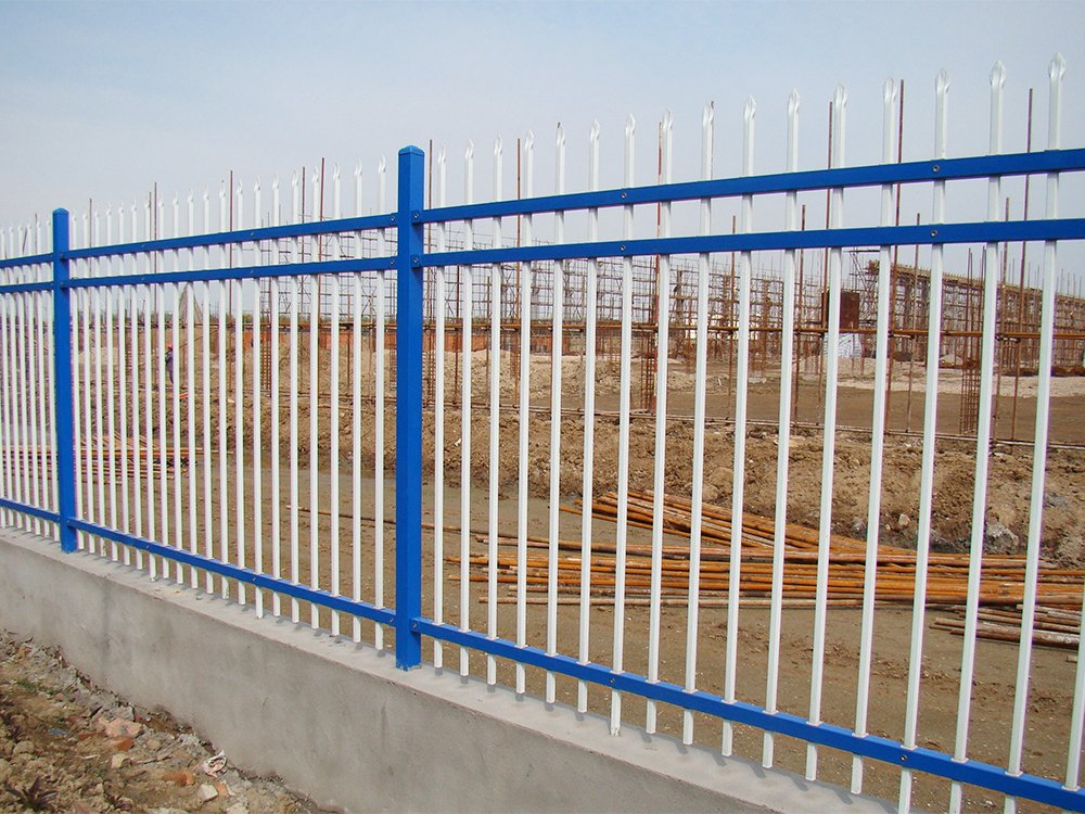 三橫梁鋅鋼護(hù)欄 鋅鋼護(hù)欄