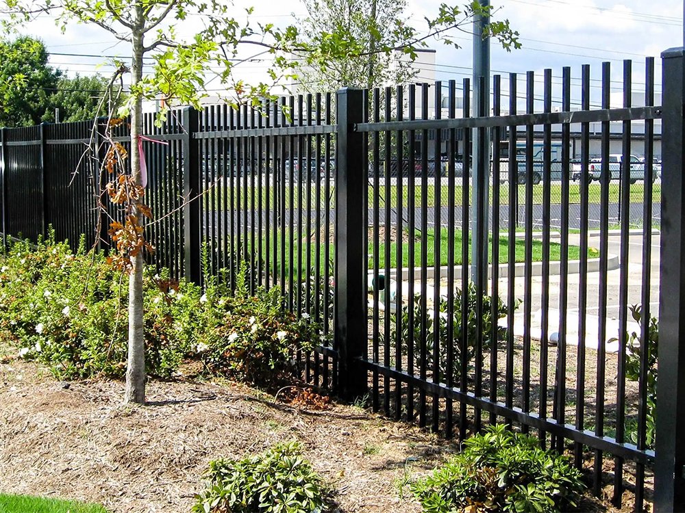 廠區(qū)圍墻護欄 廠區(qū)護欄