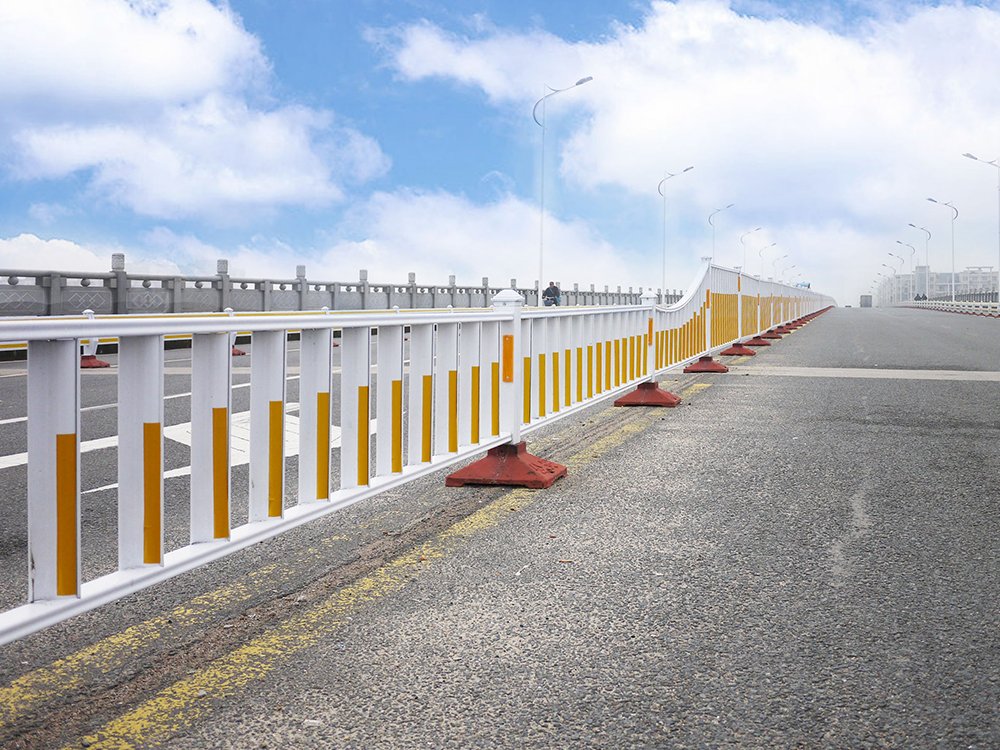 S板防眩板護(hù)欄 道路防眩護(hù)欄