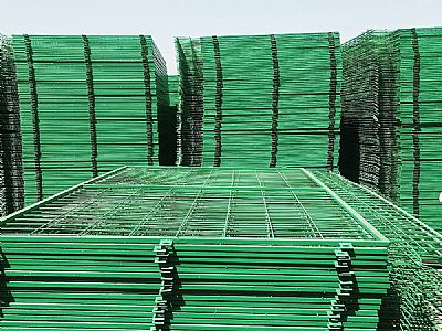 鐵路封閉護(hù)欄網(wǎng)