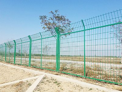 鐵路防護(hù)圍欄網(wǎng)