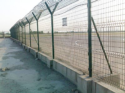 機(jī)場(chǎng)專用護(hù)欄網(wǎng)