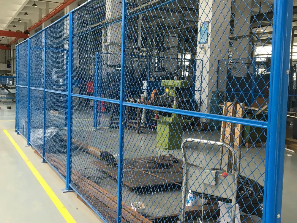 隔離網(wǎng)車間護(hù)欄網(wǎng)