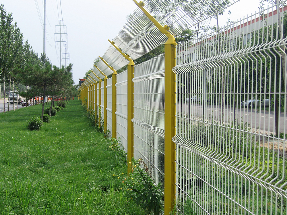 公路護(hù)欄網(wǎng)片